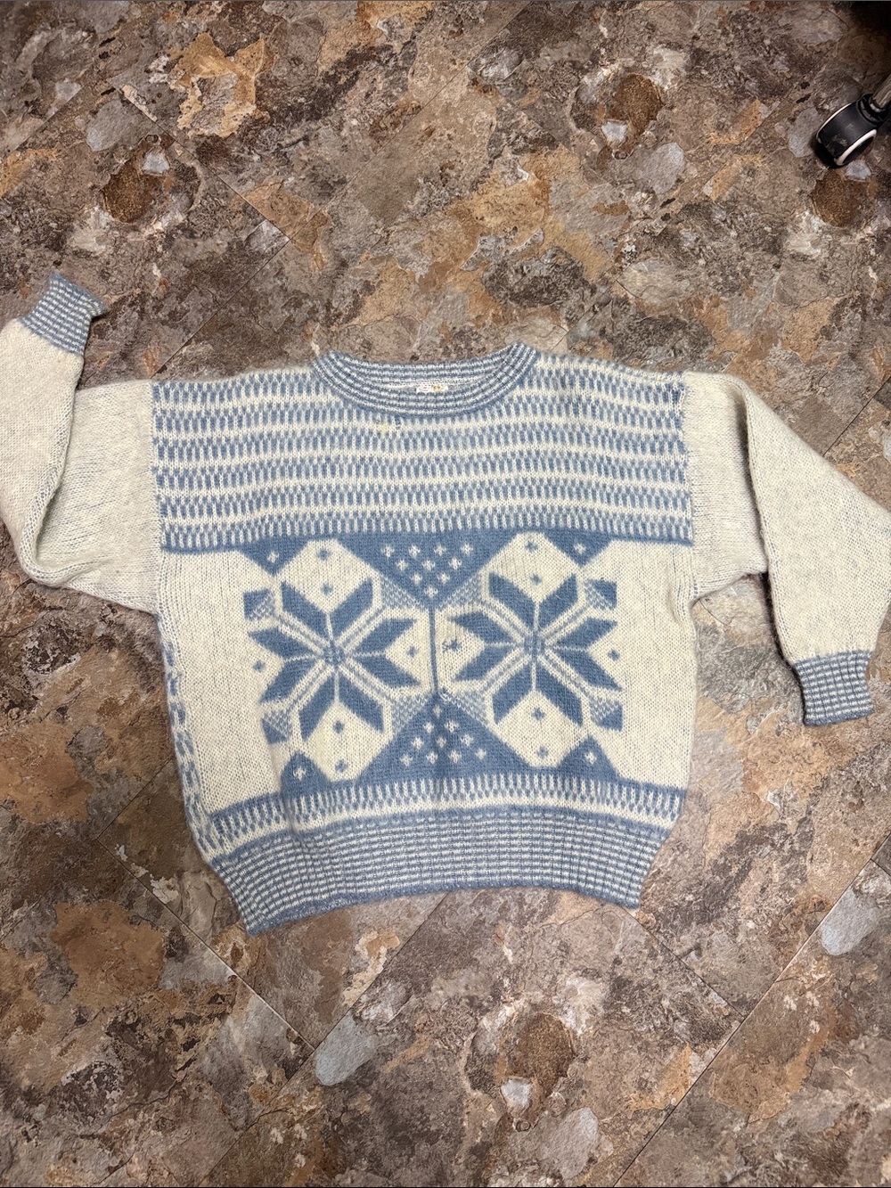 Alfos ice wool Classic Nordic Snowflake Sweater - Cream and Light Blue